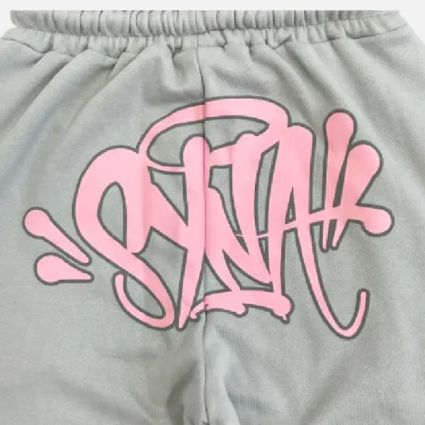 Pantalón Deportivo Synaworld ‘Syna Logo’ Gris - Image 3